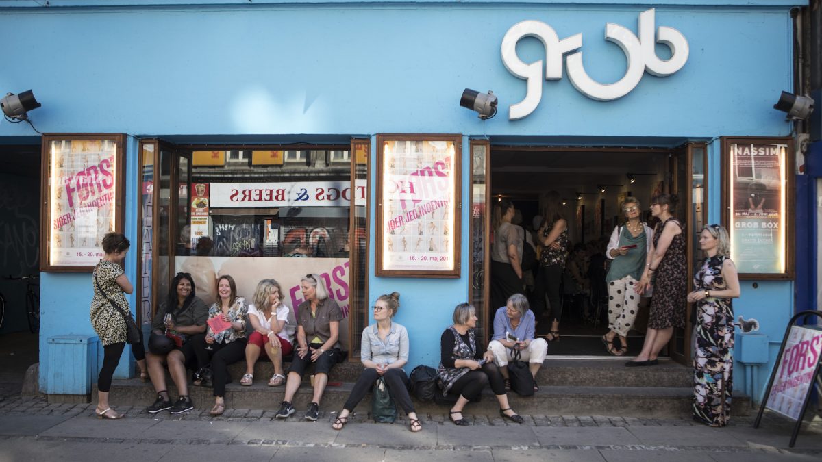 GROB BOX - otte læsninger af ny dramatik